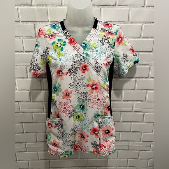 IFLEX CHEROKEE women v-neck short sleeve black-white floral scrubs top/size XS - Picture 2 of 6